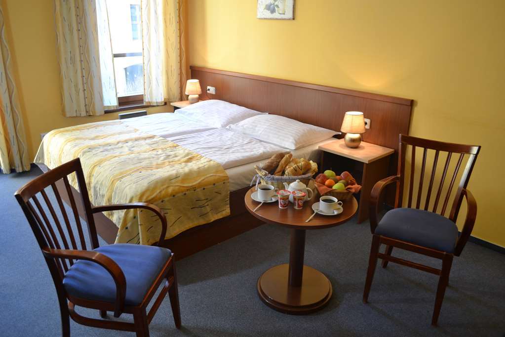 Aparthotel Austria Suites Prague Room photo